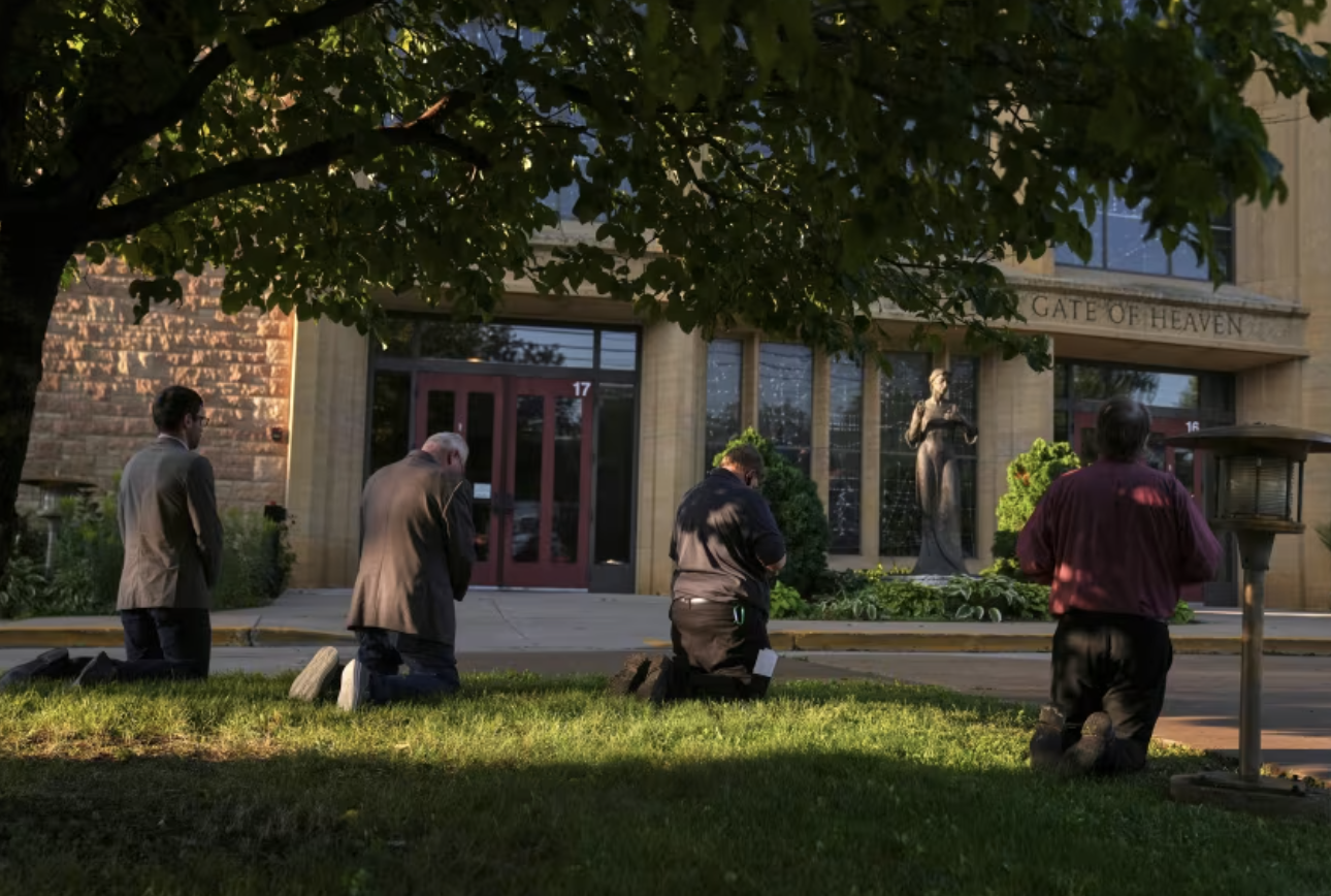 SaferWatch Logo Thumbnail